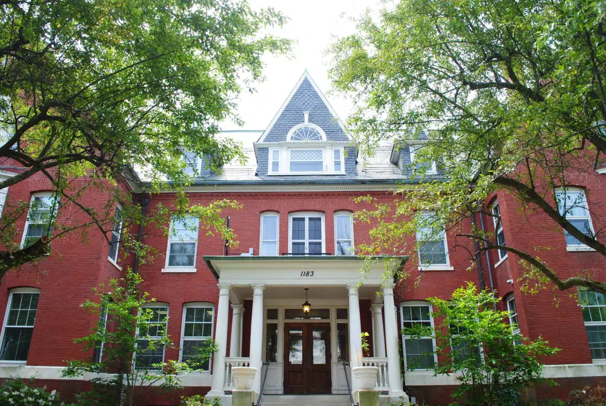 Washburn House - Facility Image
